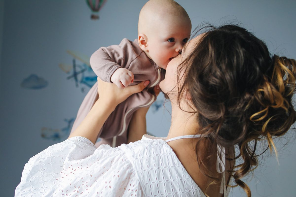 The postpartum weeks and recovery training: what belongs when